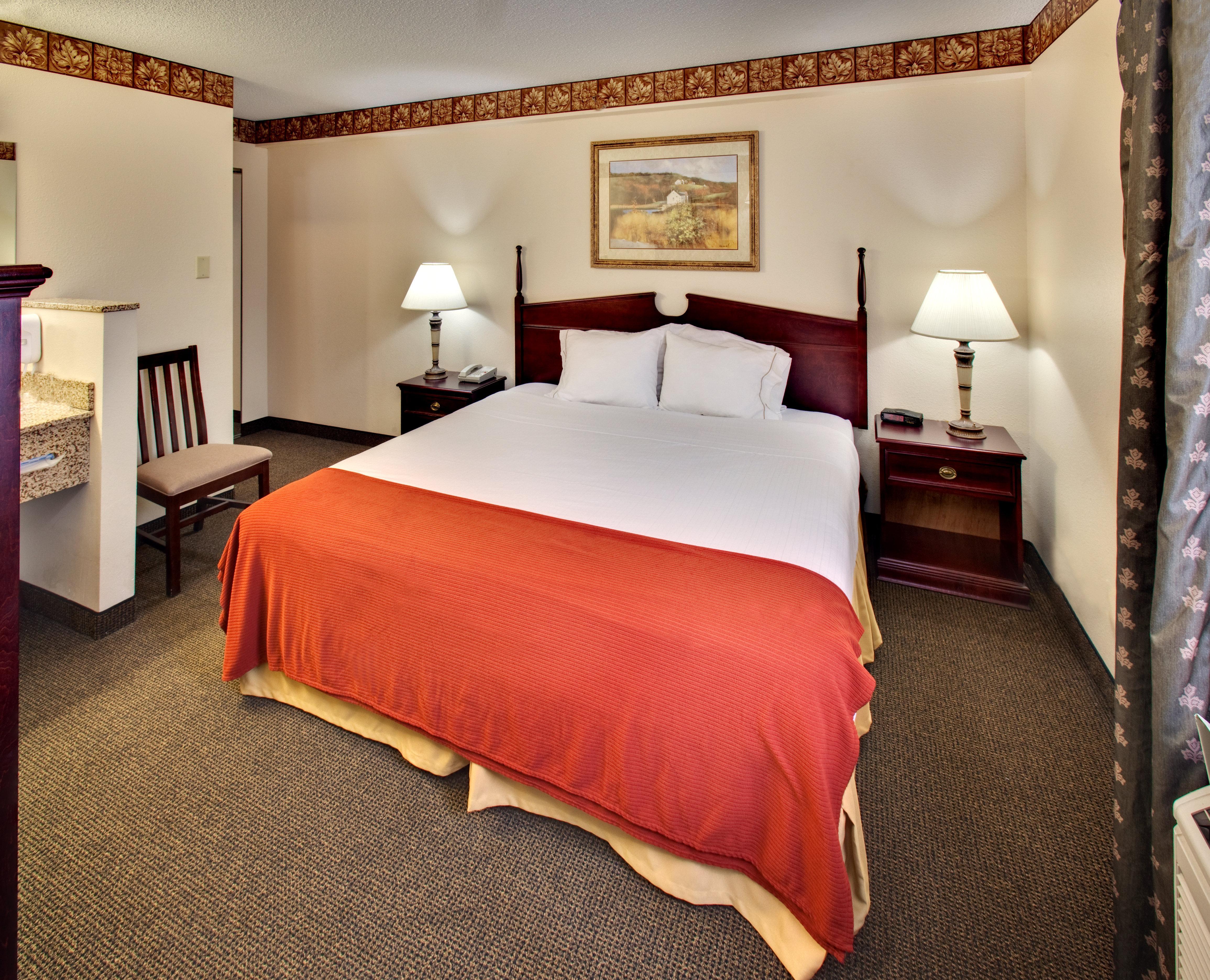 Best Western Watertown Inn & Suites Zewnętrze zdjęcie