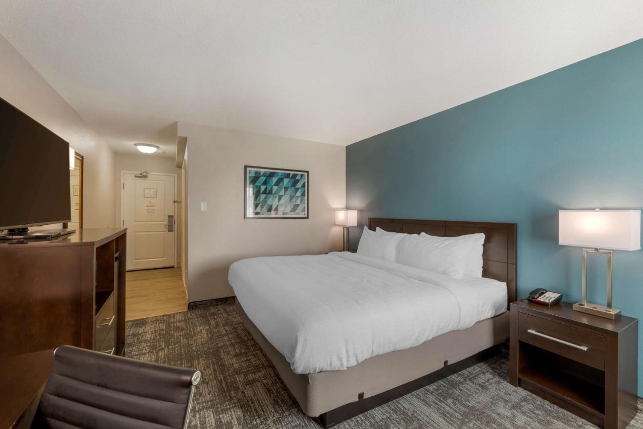 Best Western Watertown Inn & Suites Zewnętrze zdjęcie