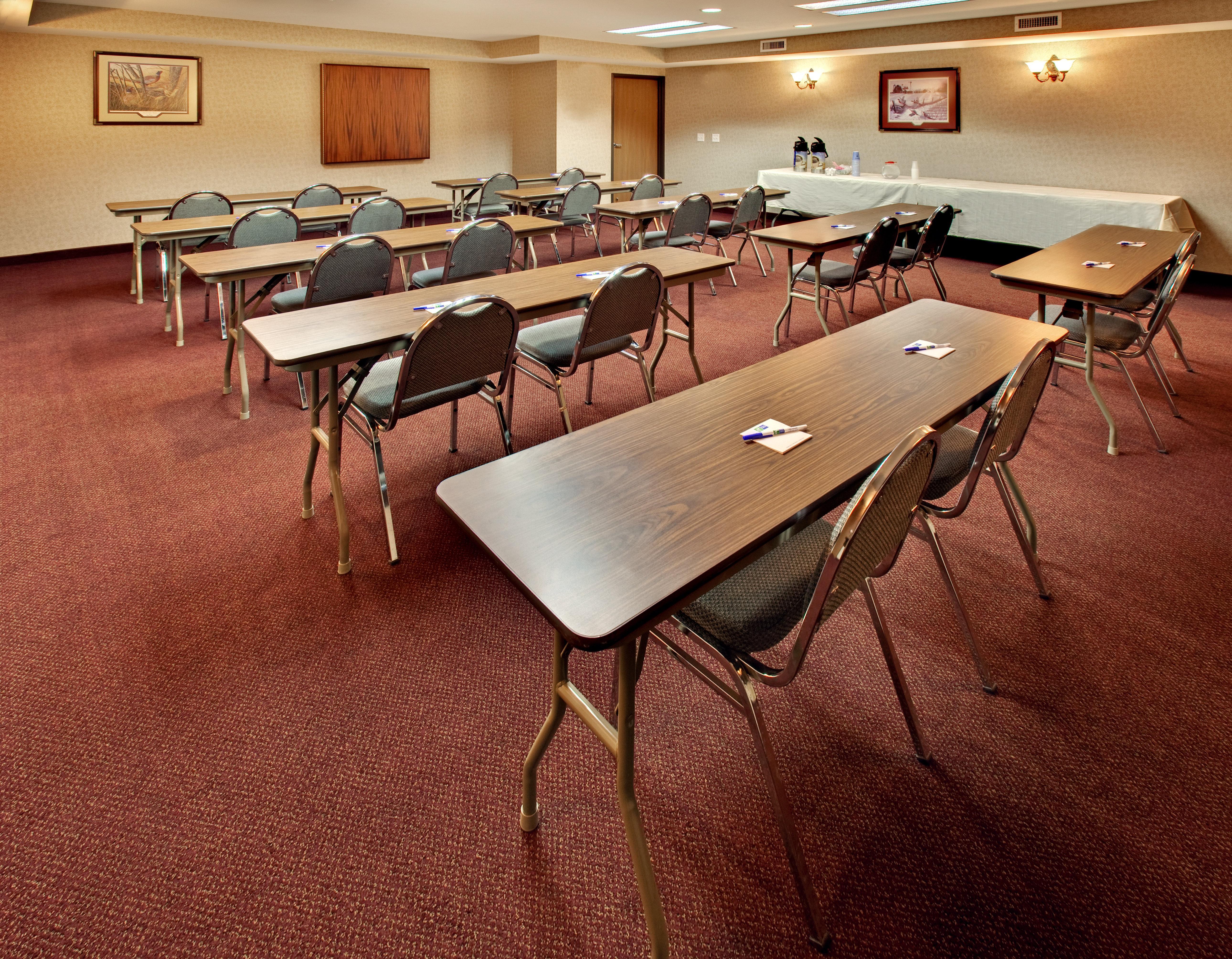 Best Western Watertown Inn & Suites Zewnętrze zdjęcie